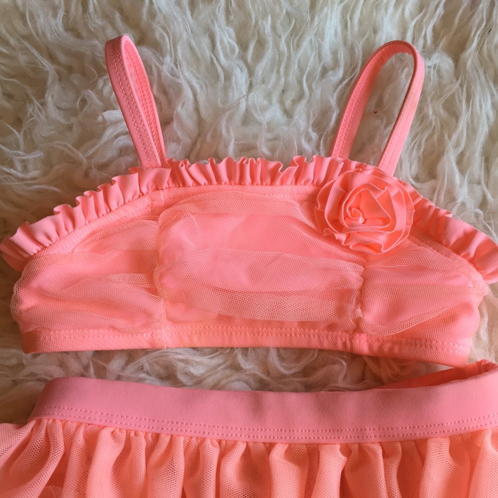 Bikini - Picture 3 of 5